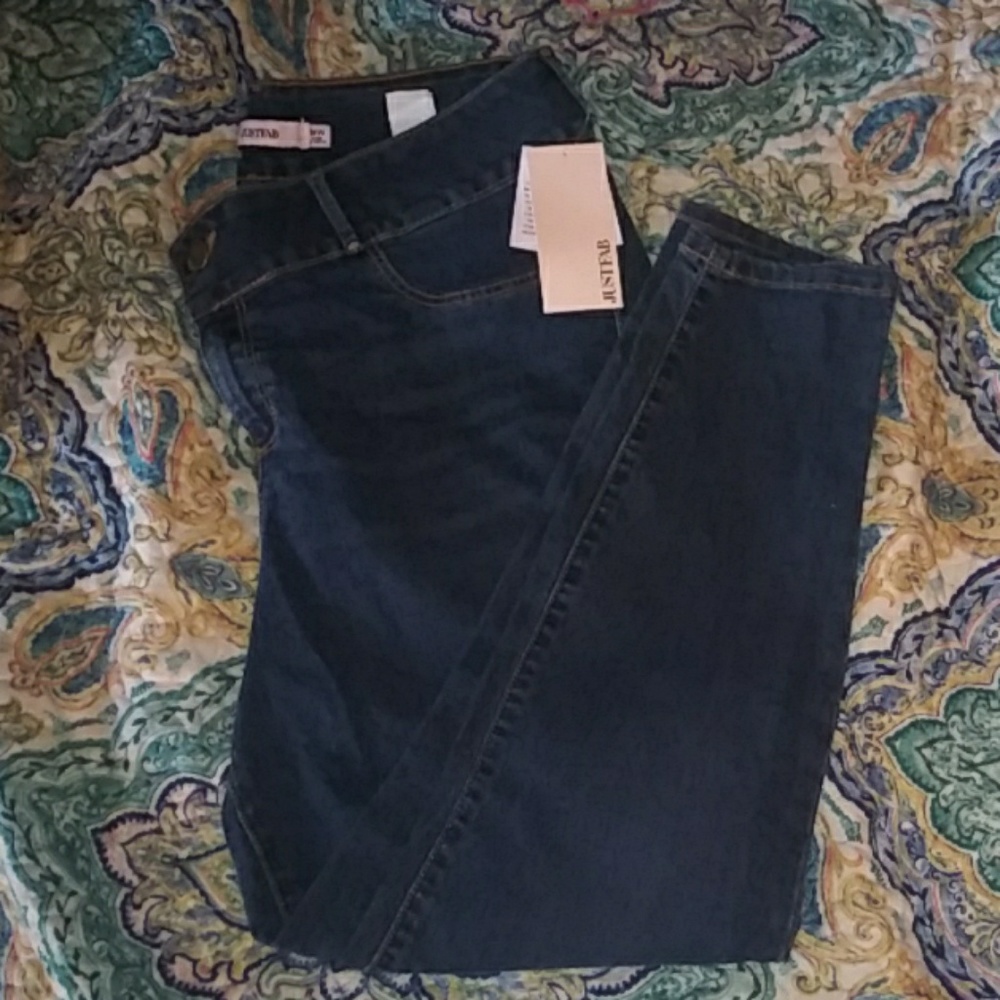 NWT Justfab straight leg jeans 16W